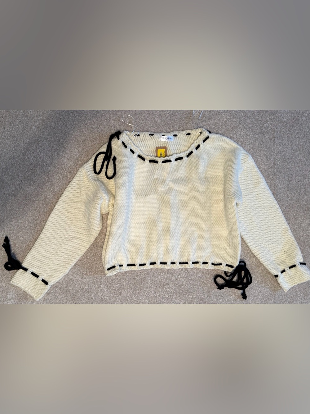 NWT Vestique World On A String Knit Sweater - Size: M